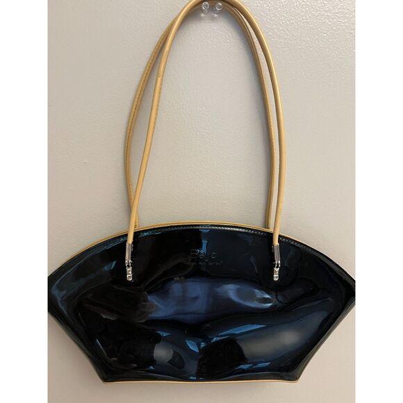 Bejio "Over the Moon" black patent crescent shoulder bag - Picture 4 of 10